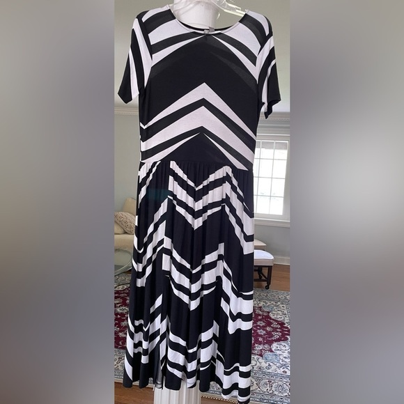 ASOS women’s black and white geomagnetic print Maxi dress size 10 - Picture 1 of 5